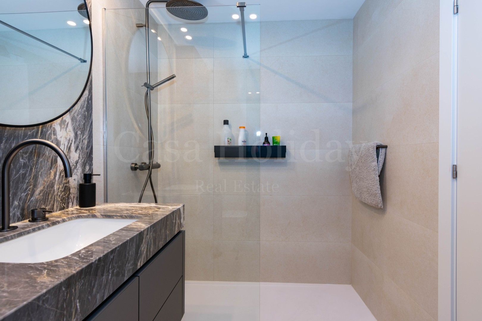 Duplex Penthouse in Las Mesas, Estepona