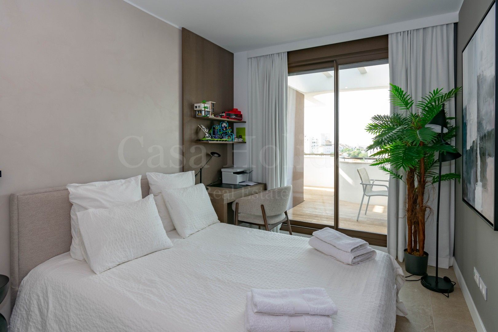 Duplex Penthouse in Las Mesas, Estepona