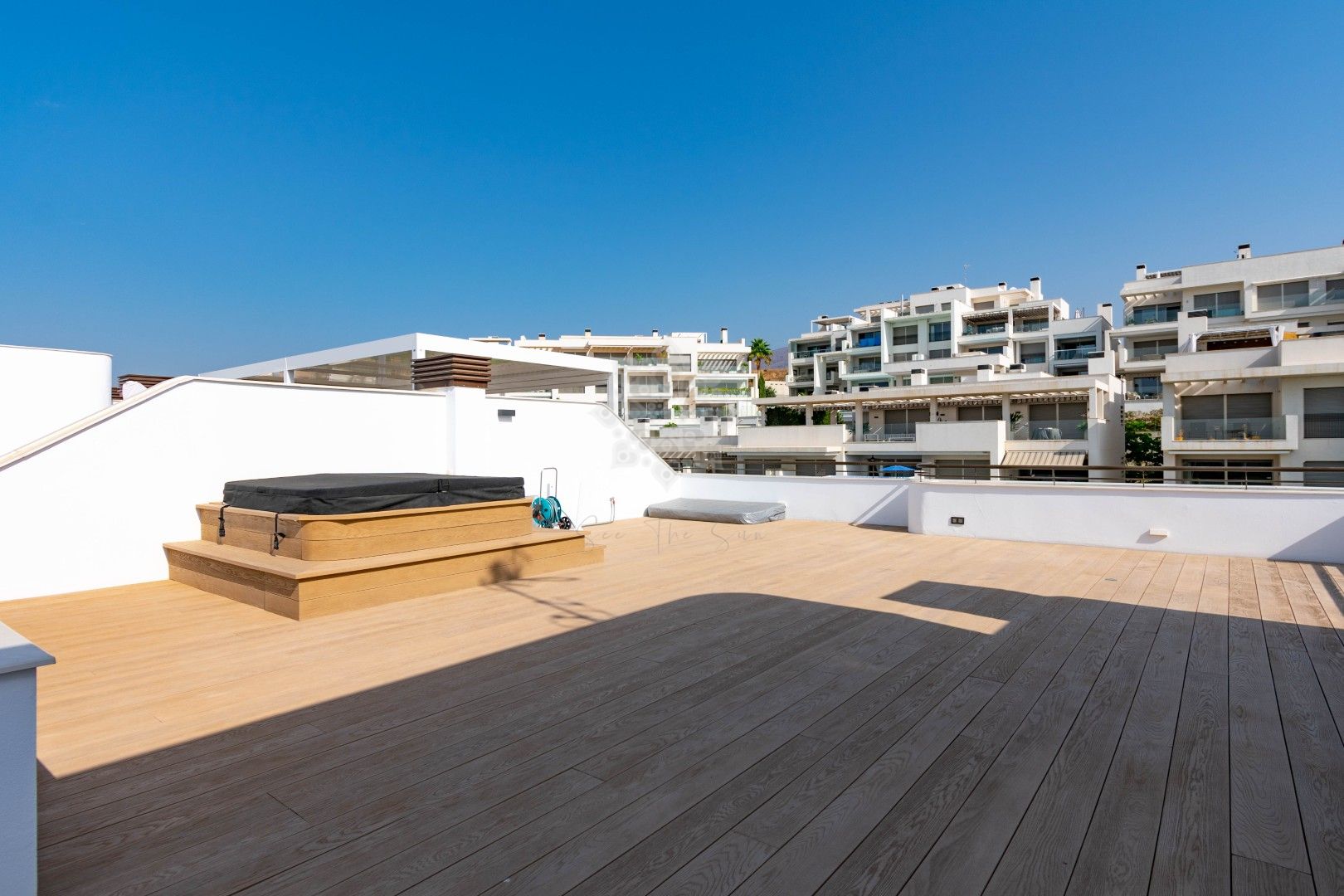 Duplex Penthouse in Las Mesas, Estepona