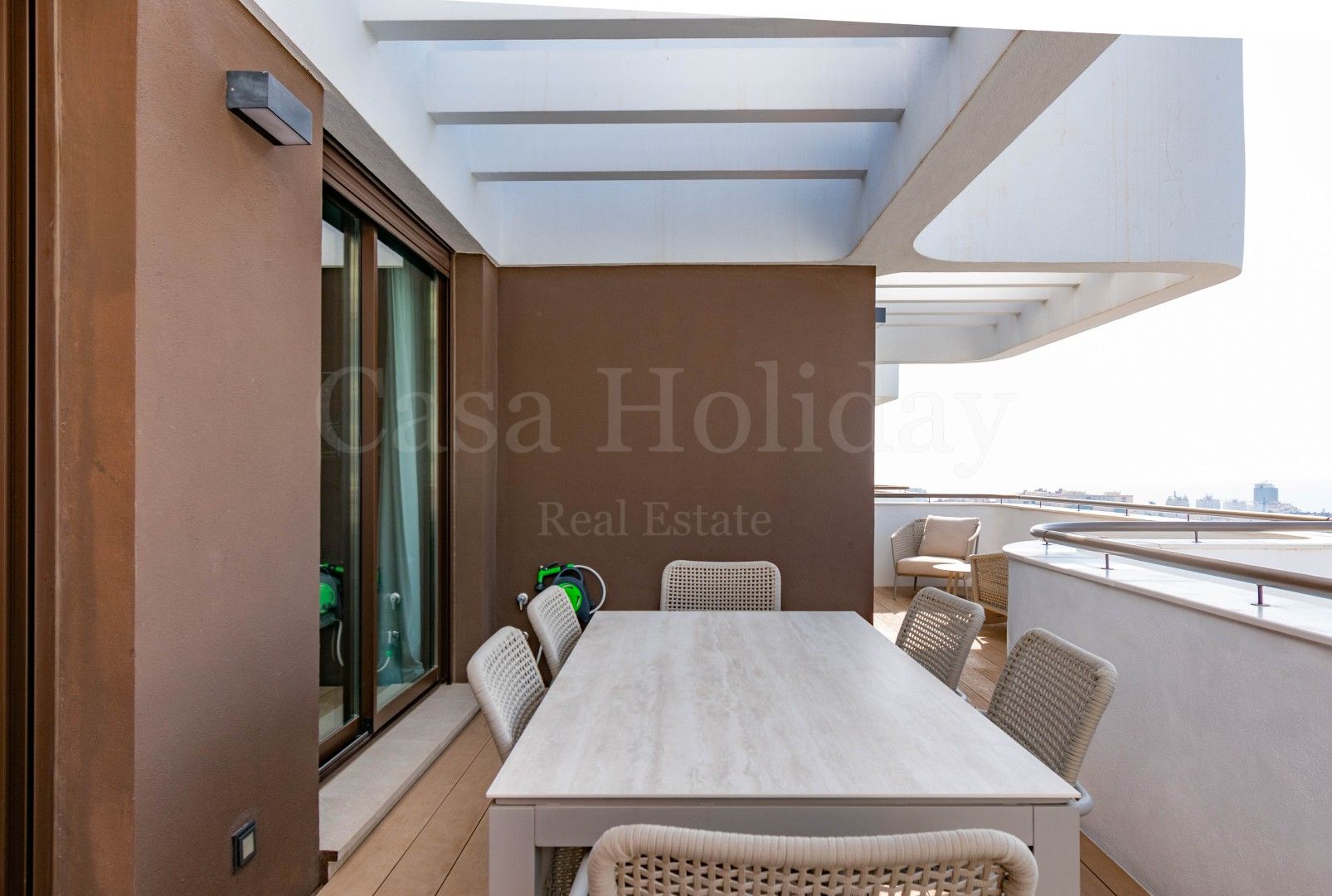 Duplex Penthouse in Las Mesas, Estepona