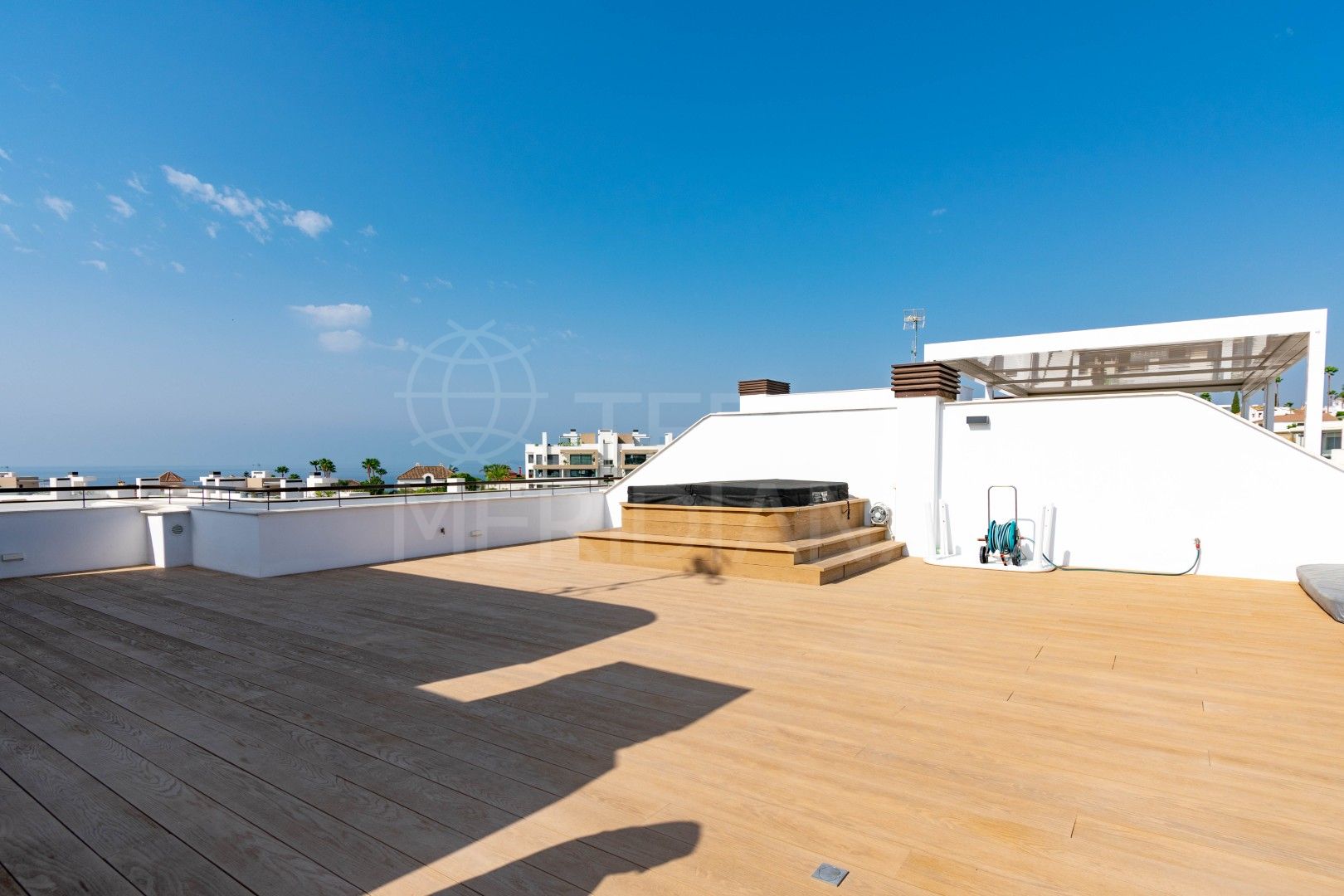 Duplex Penthouse in Las Mesas, Estepona