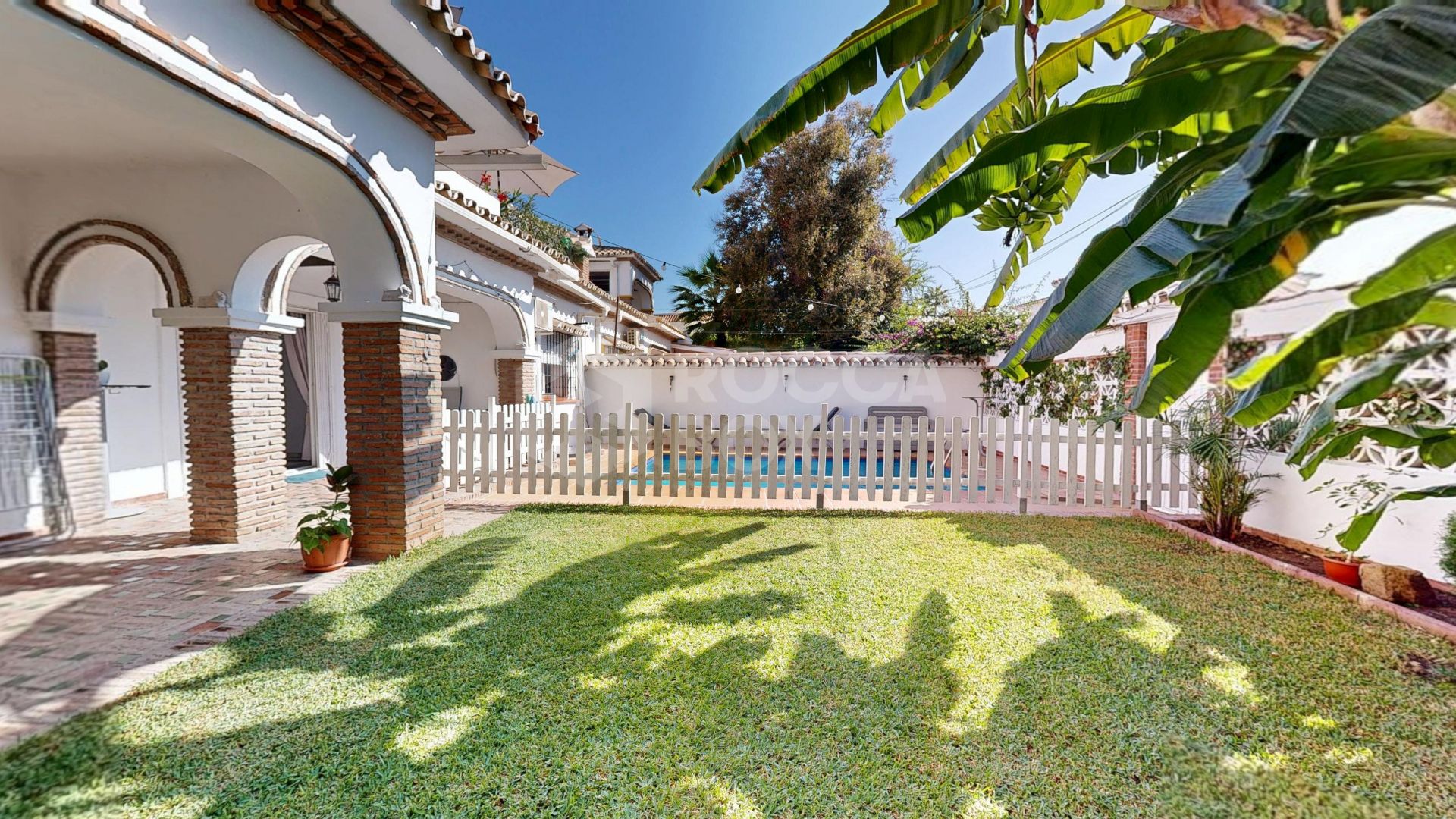 UNIQUE OPPORTUNITY: Exclusive Luxury Home for Sale in Río Verde Playa, Marbella’s Golden Mile