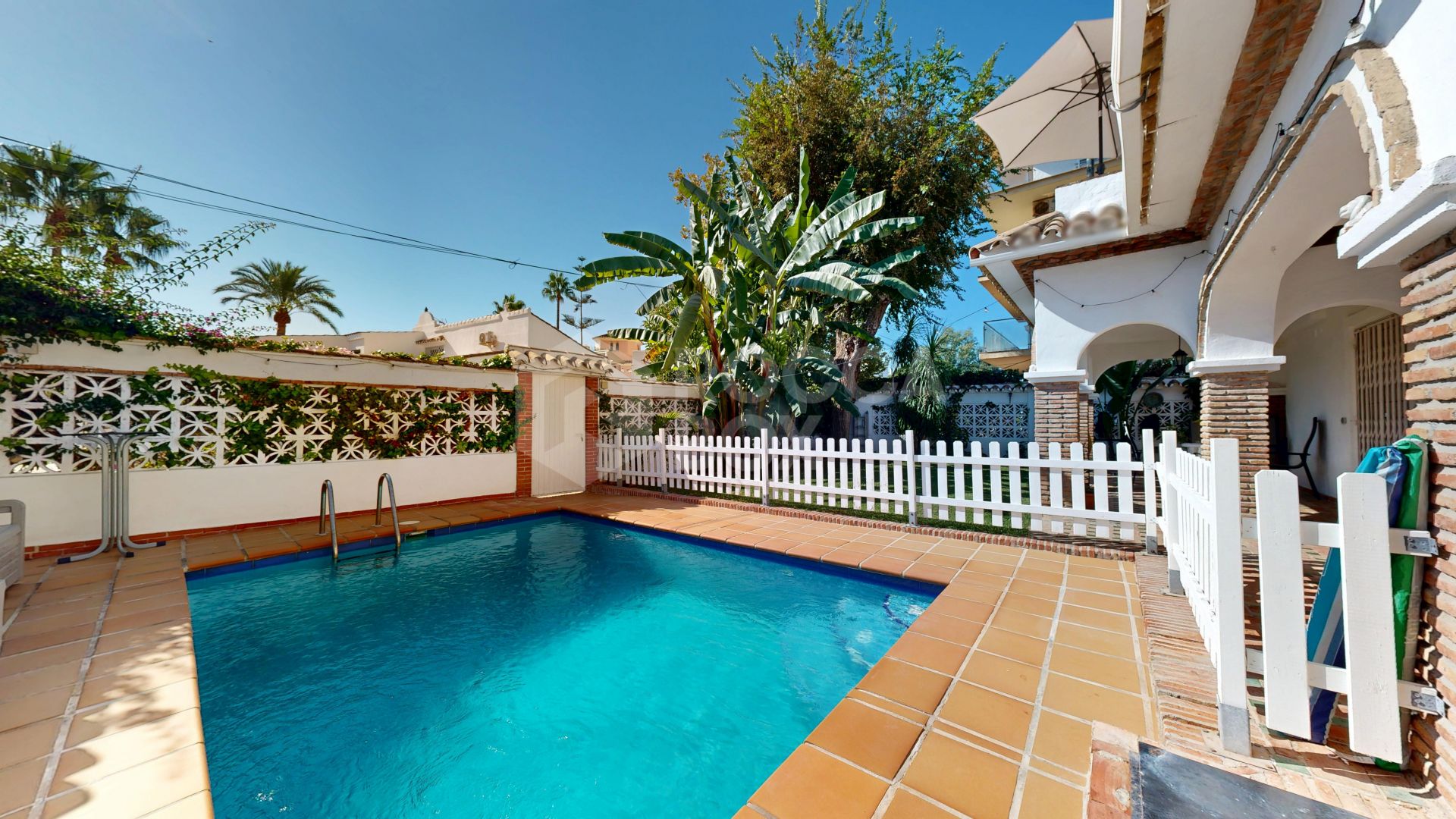UNIQUE OPPORTUNITY: Exclusive Luxury Home for Sale in Río Verde Playa, Marbella’s Golden Mile