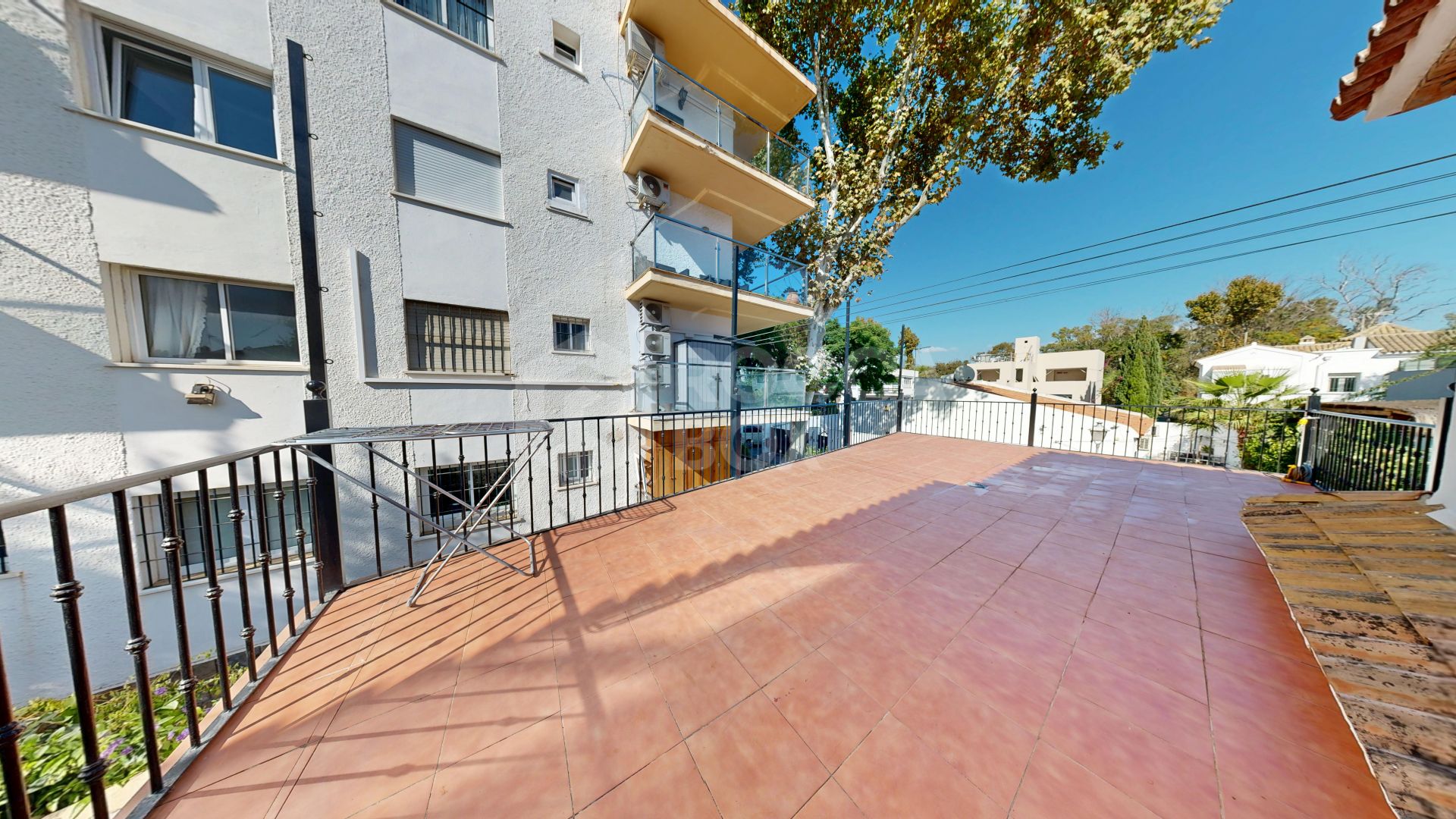 UNIQUE OPPORTUNITY: Exclusive Luxury Home for Sale in Río Verde Playa, Marbella’s Golden Mile