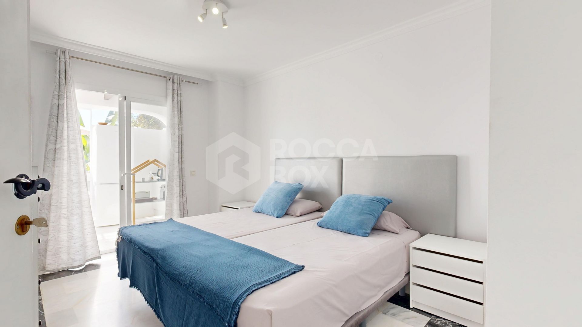 UNIQUE OPPORTUNITY: Exclusive Luxury Home for Sale in Río Verde Playa, Marbella’s Golden Mile