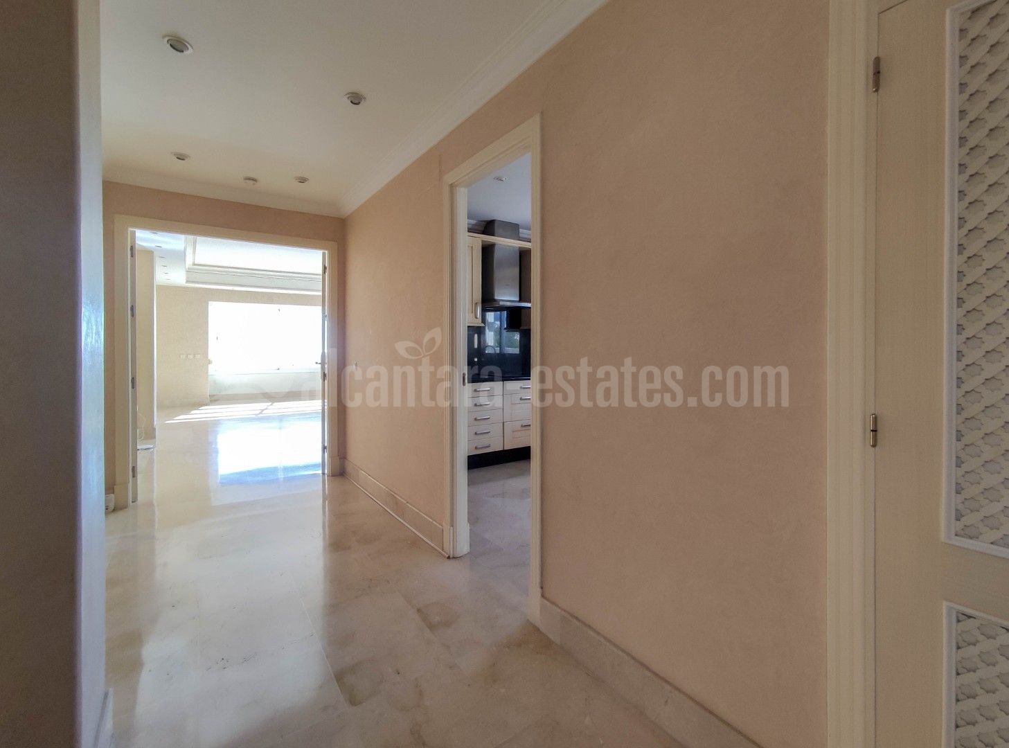 Penthouse in Lorcrimar, Marbella