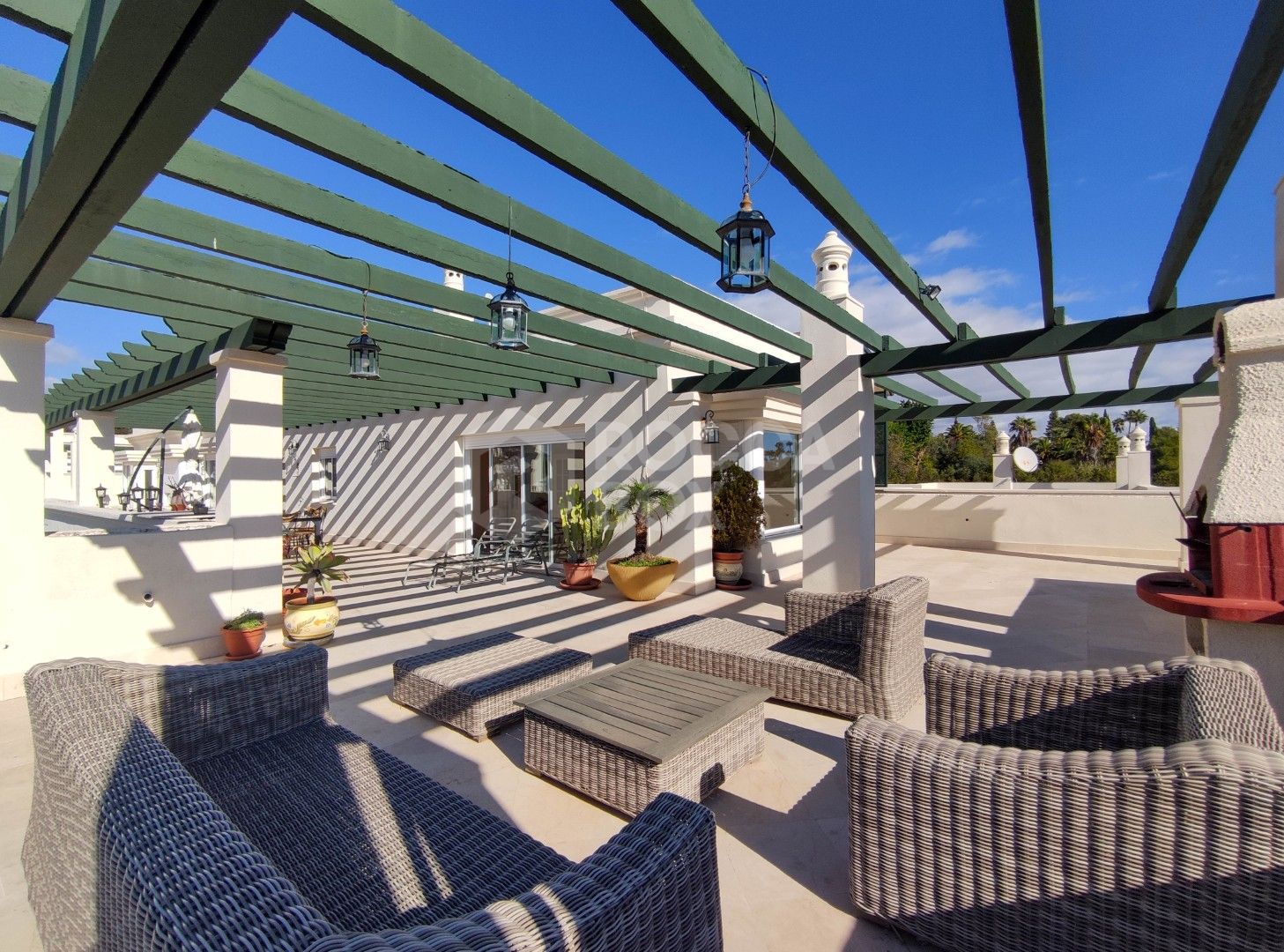 Stunning Penthouse in Nueva Andalucía and Puerto Banús: Exclusive Penthouse in Lorcrimar