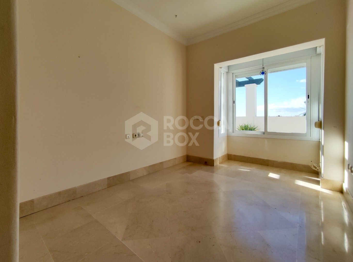 Stunning Penthouse in Nueva Andalucía and Puerto Banús: Exclusive Penthouse in Lorcrimar