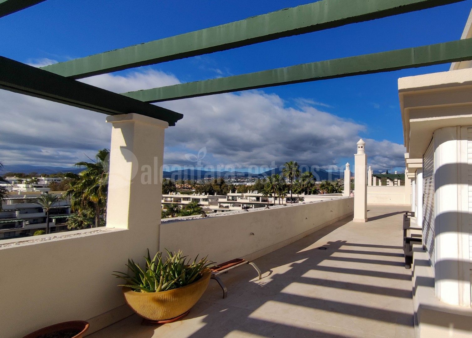 Penthouse in Lorcrimar, Marbella