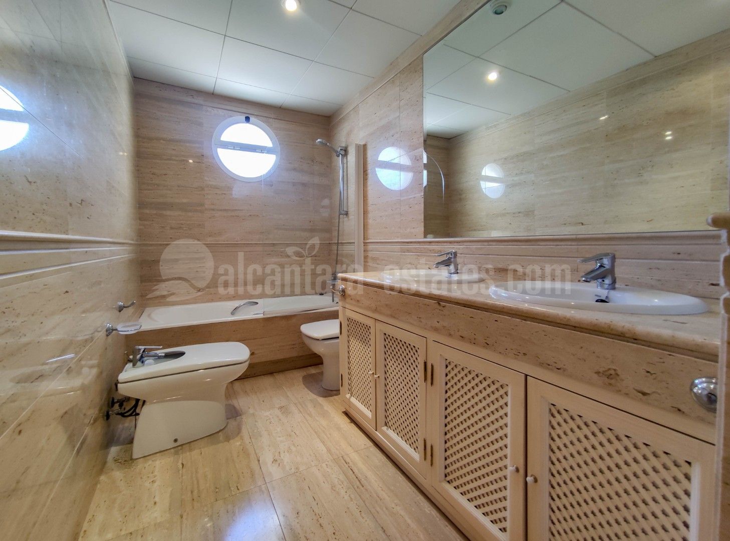 Penthouse in Lorcrimar, Marbella