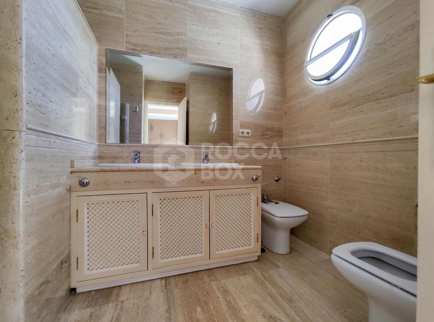 Stunning Penthouse in Nueva Andalucía and Puerto Banús: Exclusive Penthouse in Lorcrimar