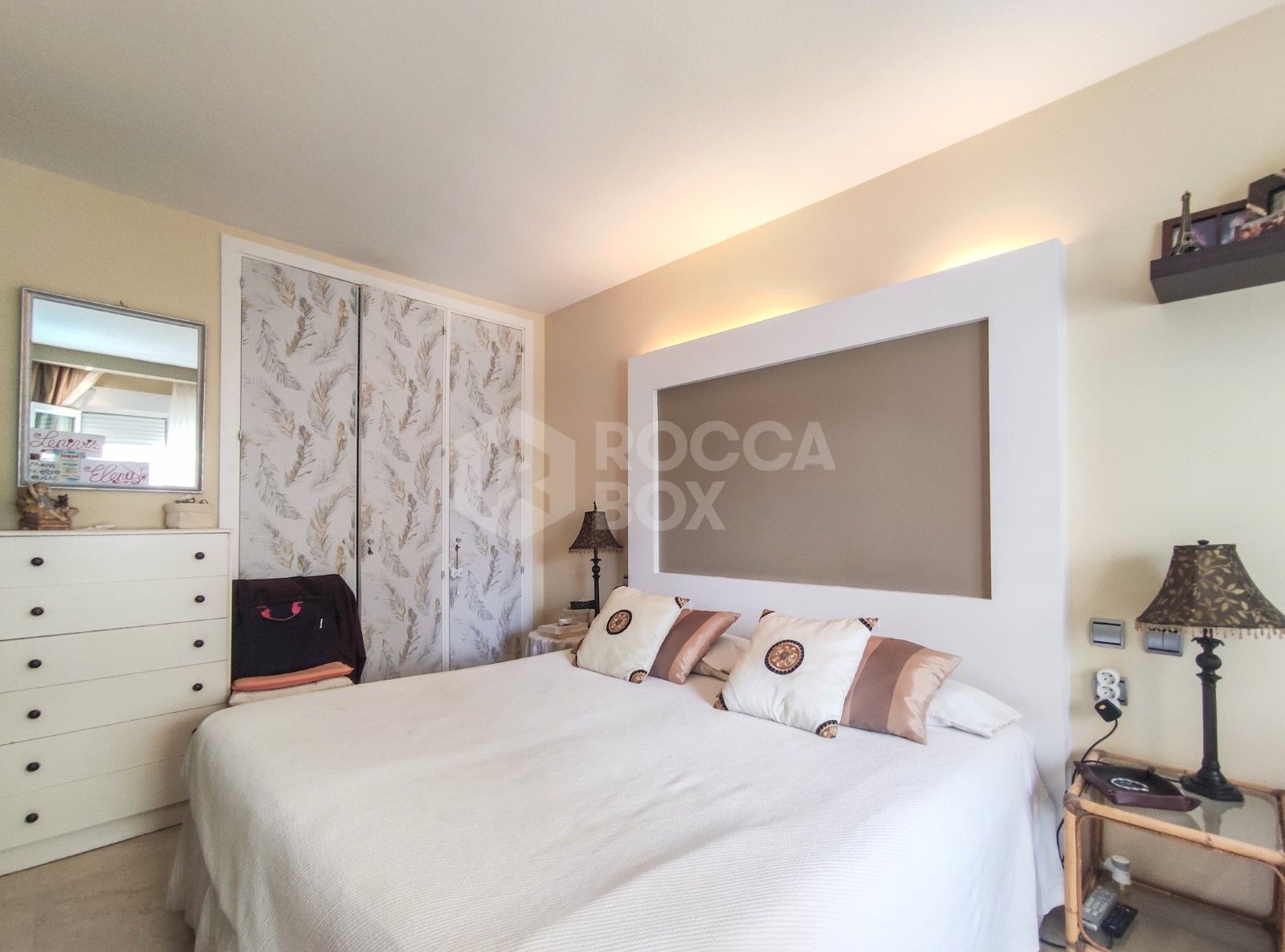 Spacious Renovated Apartment in Estepona Port