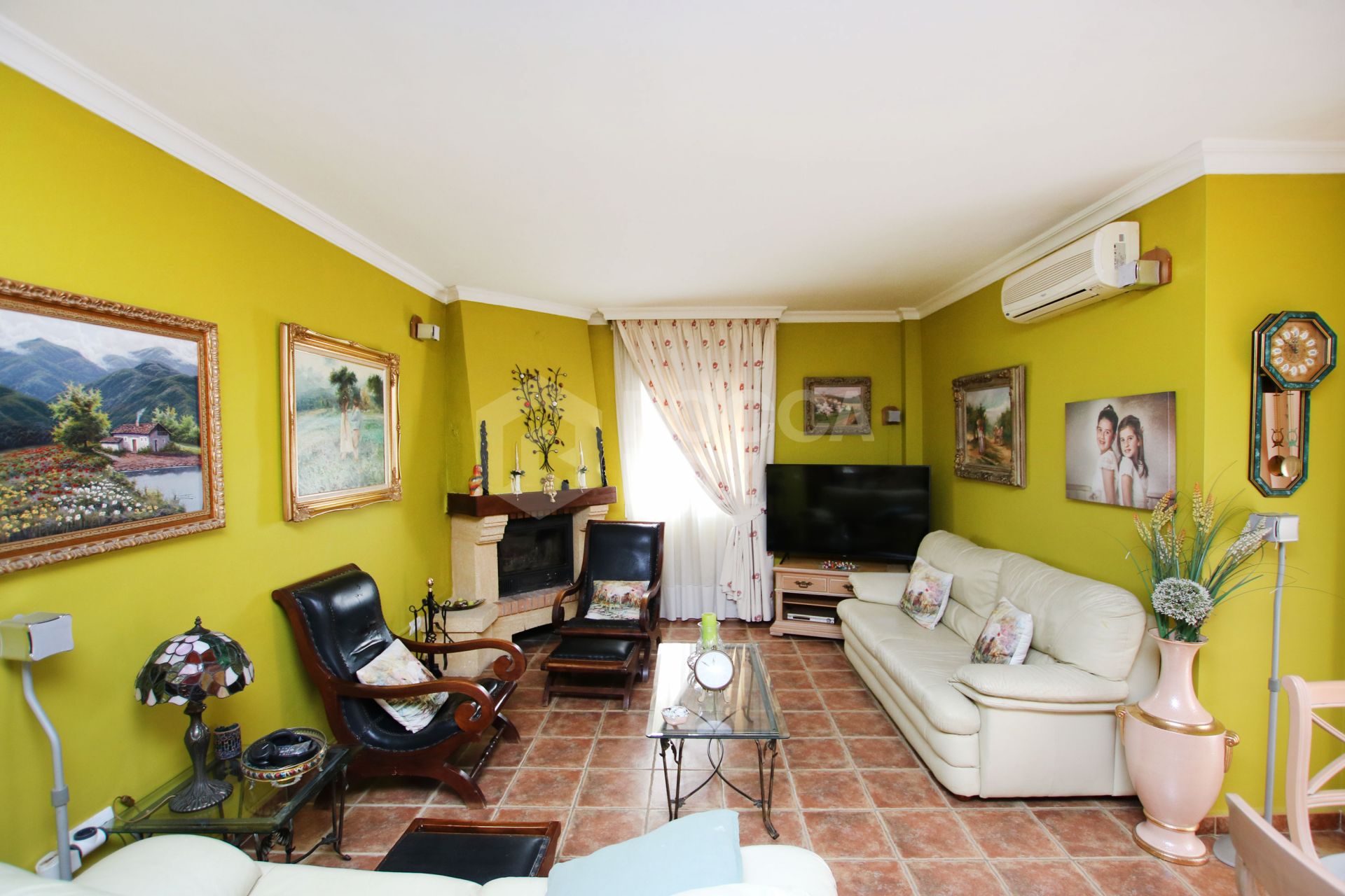 An impressive villa is for sale just a 5-minute drive from the beautiful Los Boliches beach, Mijas Costa.
