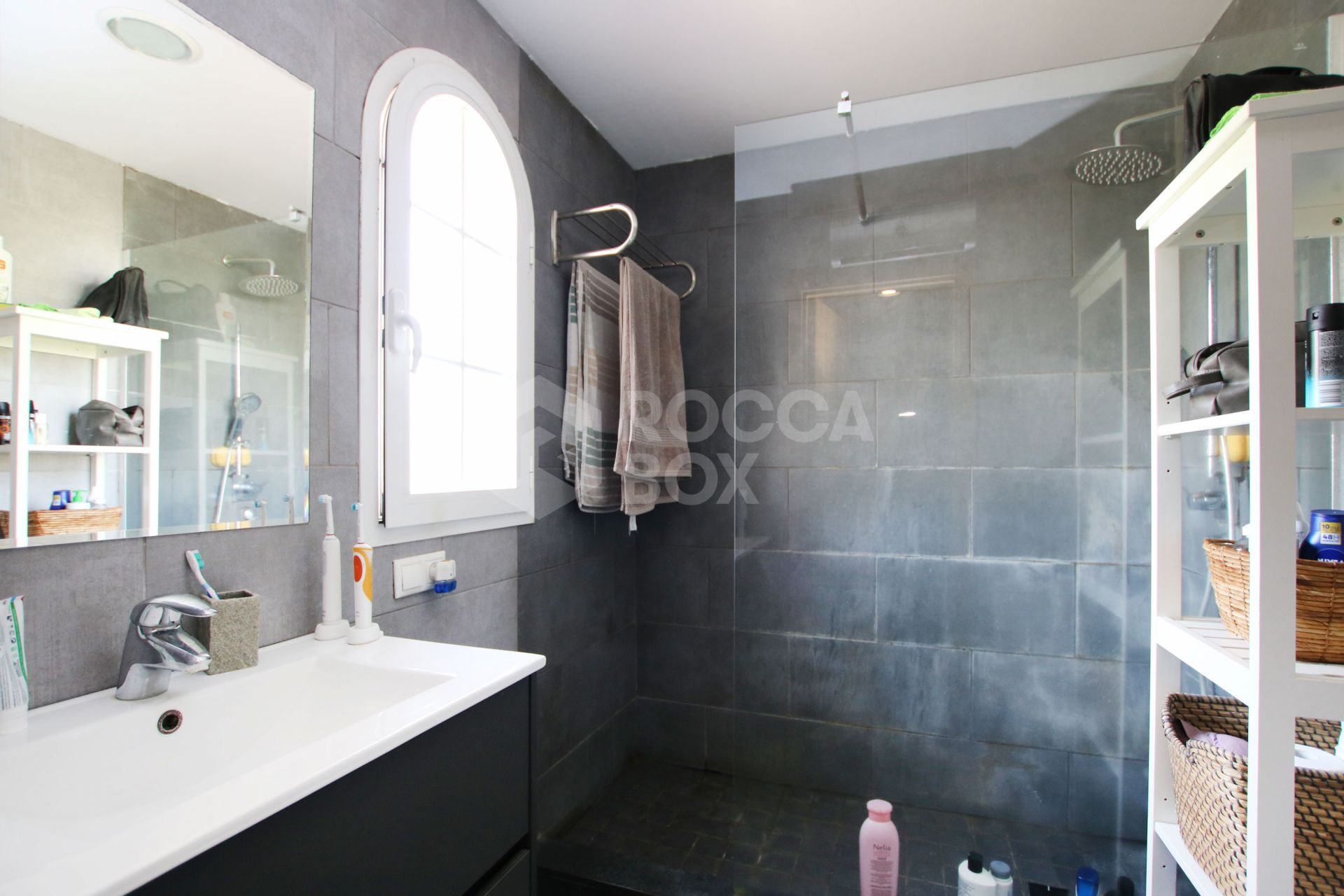 An impressive villa is for sale just a 5-minute drive from the beautiful Los Boliches beach, Mijas Costa.