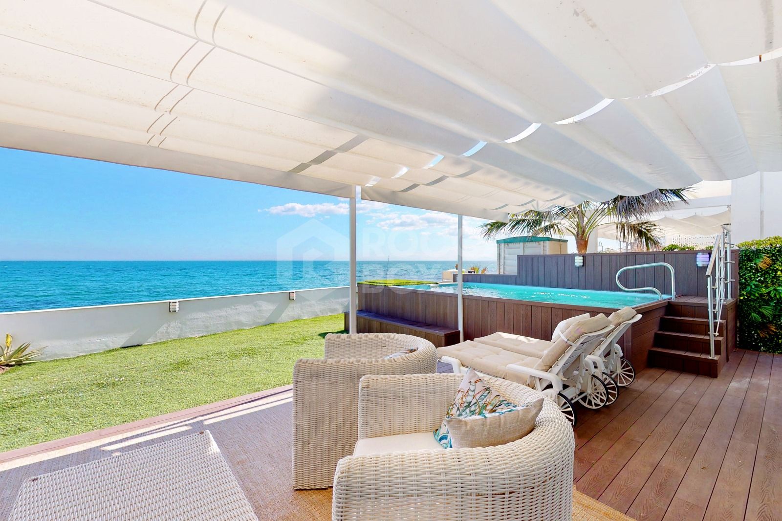 Exclusive frontline beach duplex with private pool and smart home concept