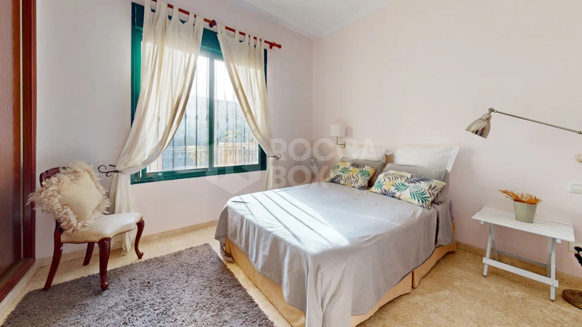 Magnificent 3-bedroom duplex apartment near by Duquesa