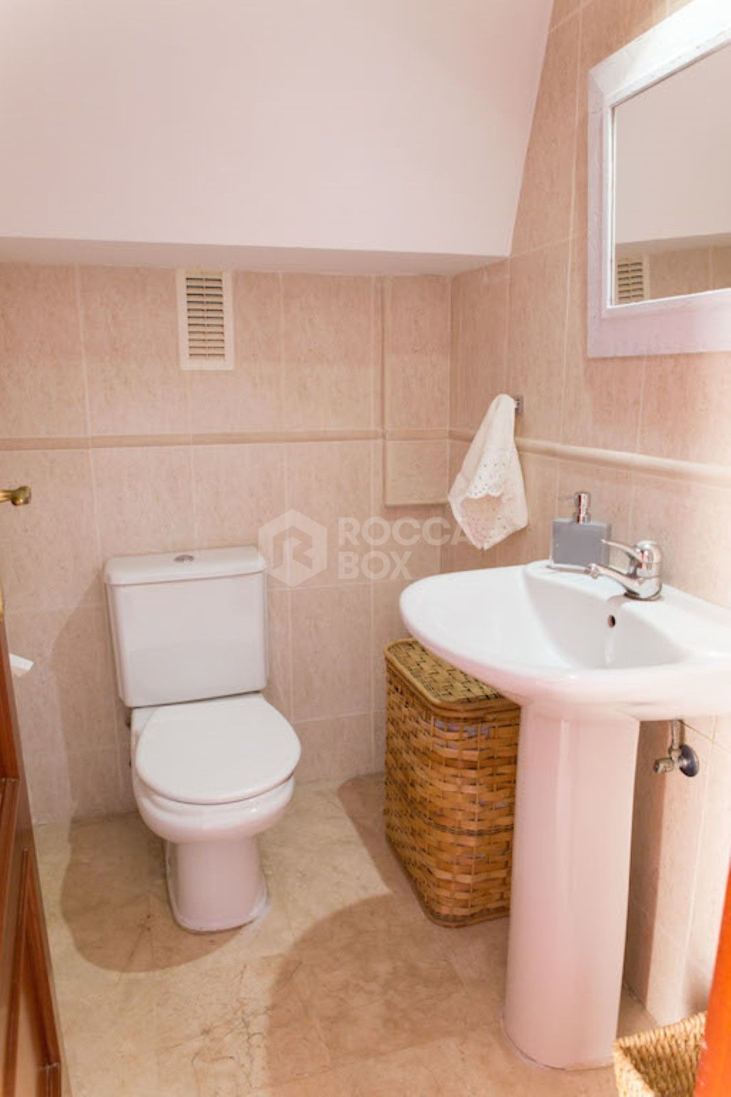 Magnificent 3-bedroom duplex apartment near by Duquesa