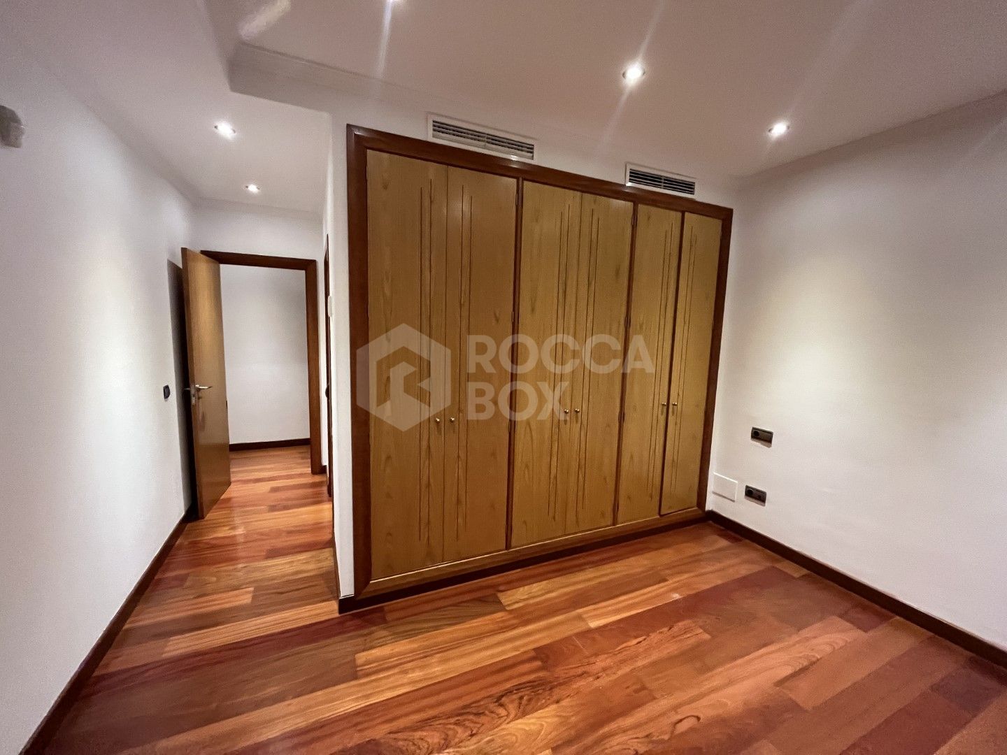 Luxury Duplex Penthouse for Sale in Embrujo Banús | Puerto Banús – Marbella