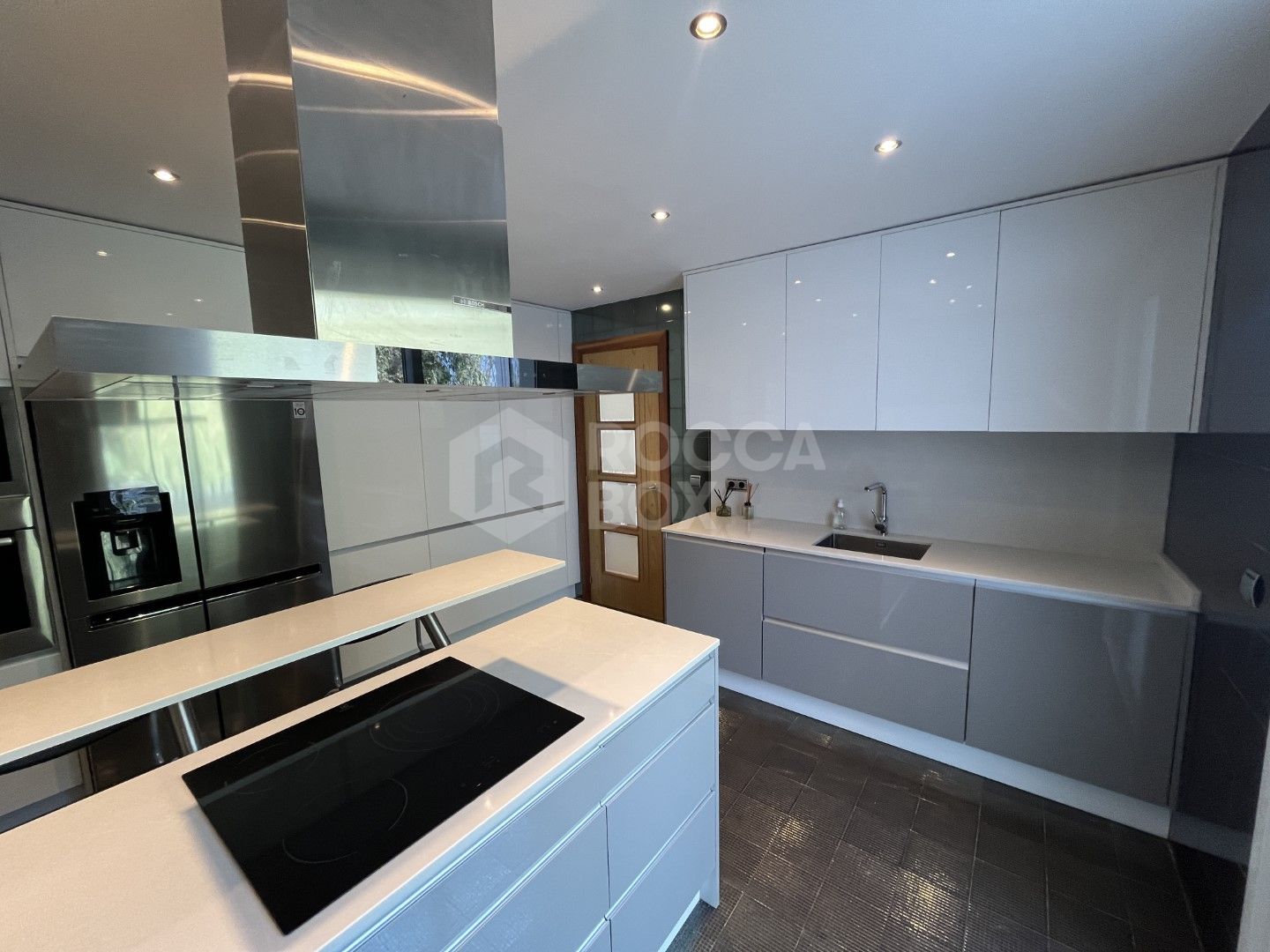 Luxury Duplex Penthouse for Sale in Embrujo Banús | Puerto Banús – Marbella