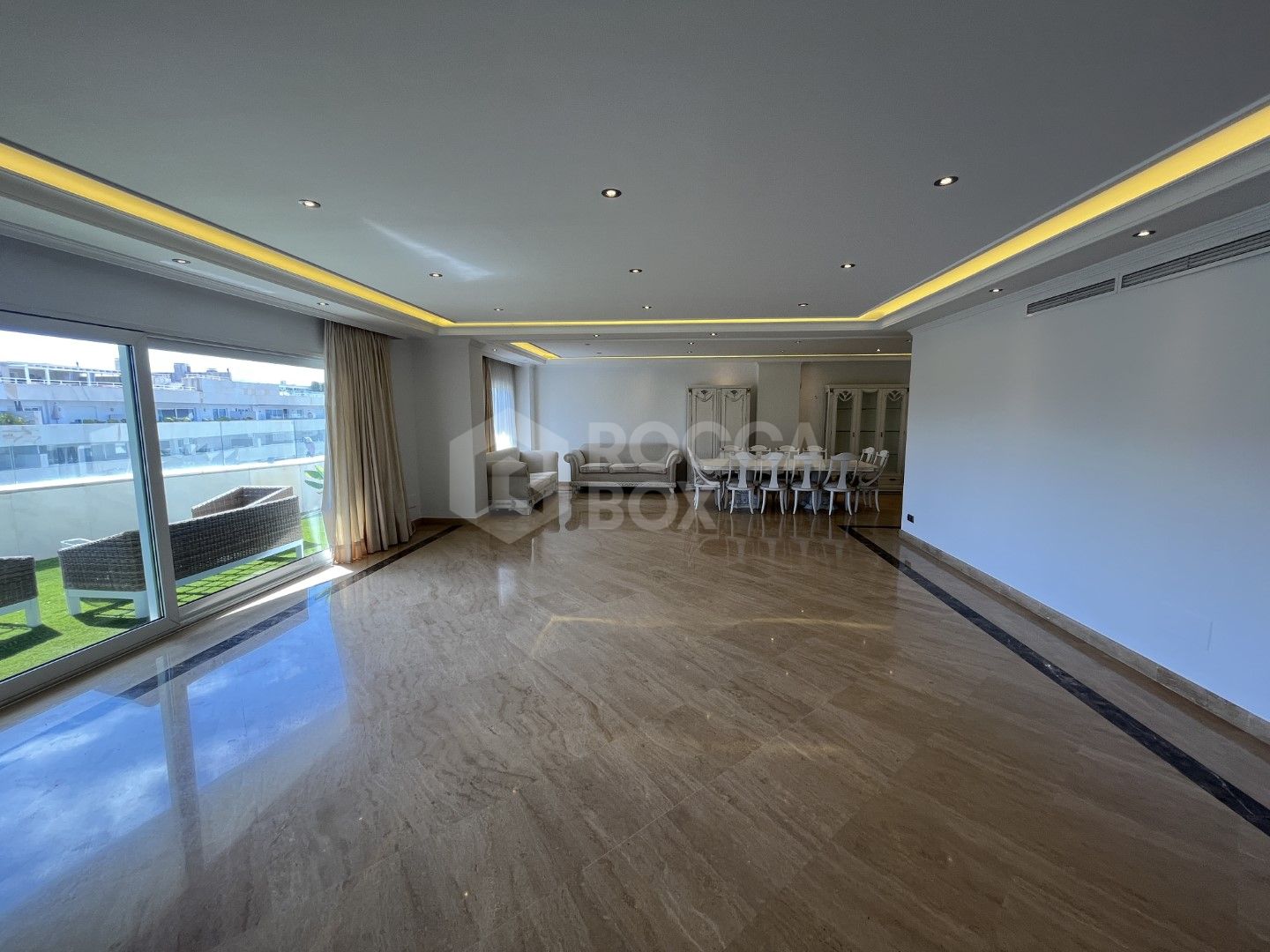 Luxury Duplex Penthouse for Sale in Embrujo Banús | Puerto Banús – Marbella