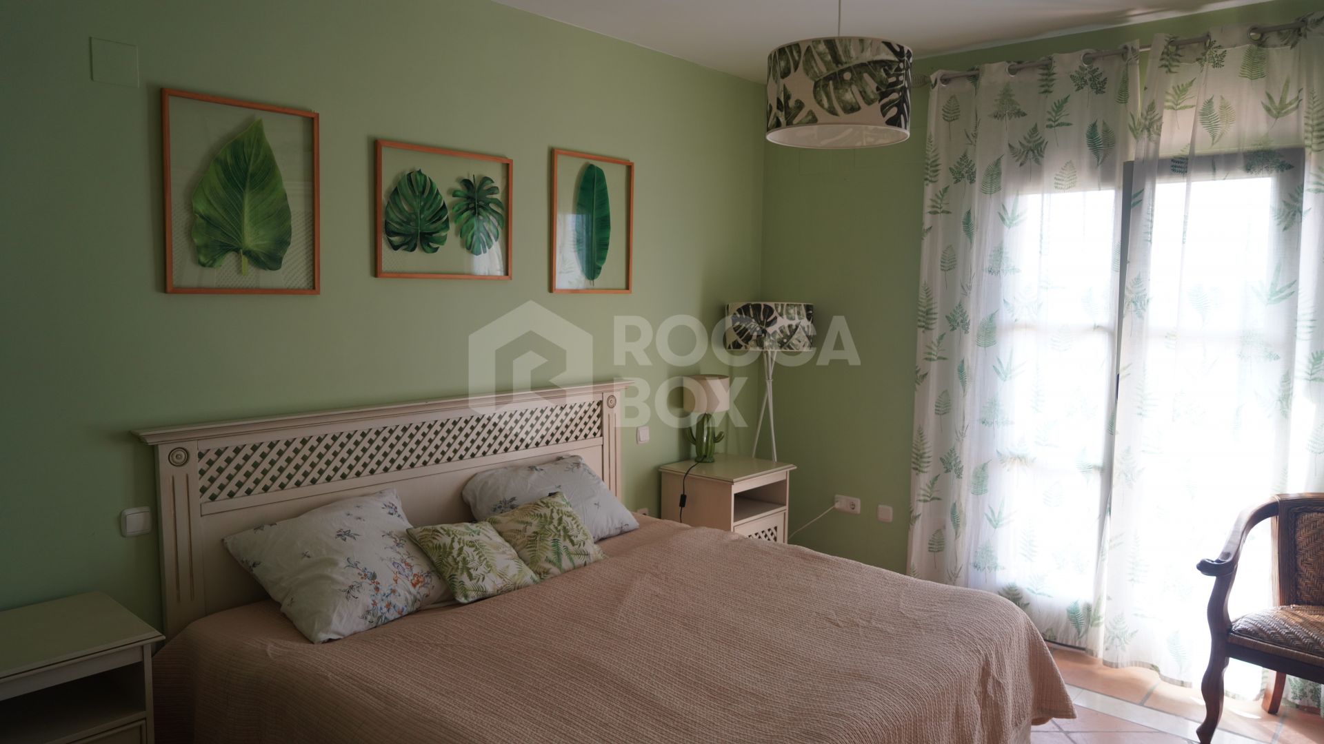 Stylish 4-Bedroom Townhouse in the Exclusive gated Almenara Golf, Panoramic Golf, Mountain & Partial Lake Views in Sotogrande