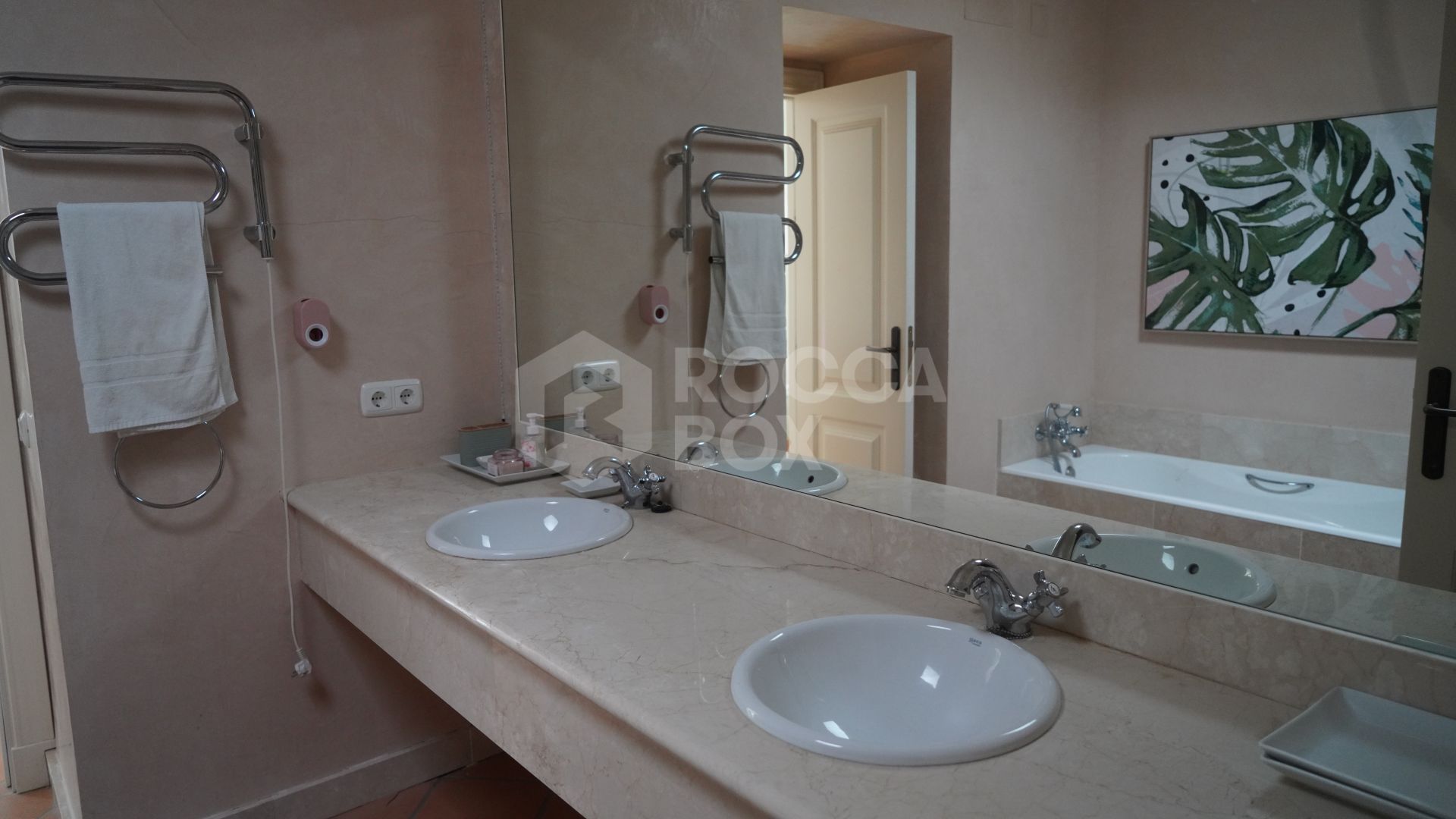 Stylish 4-Bedroom Townhouse in the Exclusive gated Almenara Golf, Panoramic Golf, Mountain & Partial Lake Views in Sotogrande