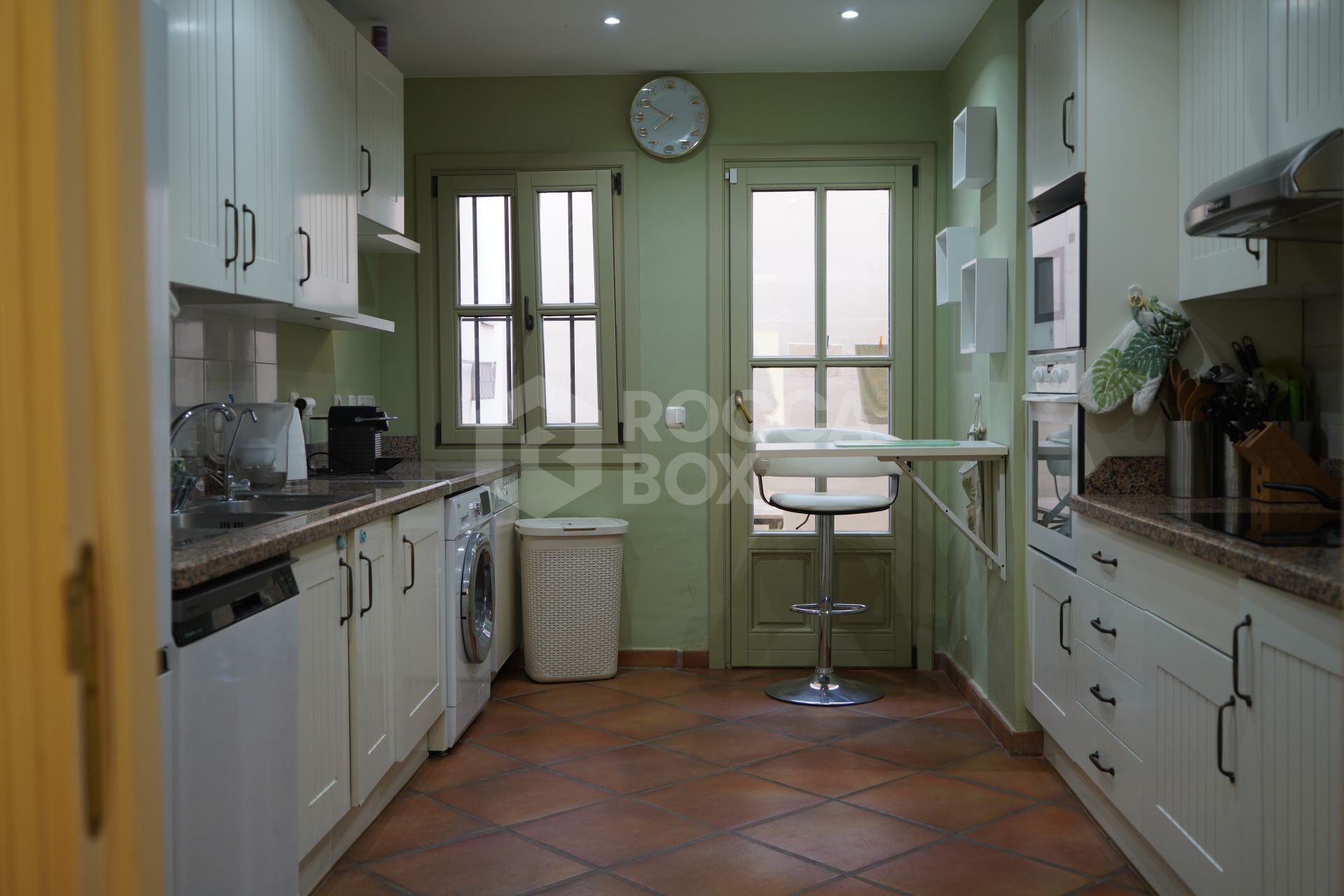 Stylish 4-Bedroom Townhouse in the Exclusive gated Almenara Golf, Panoramic Golf, Mountain & Partial Lake Views in Sotogrande