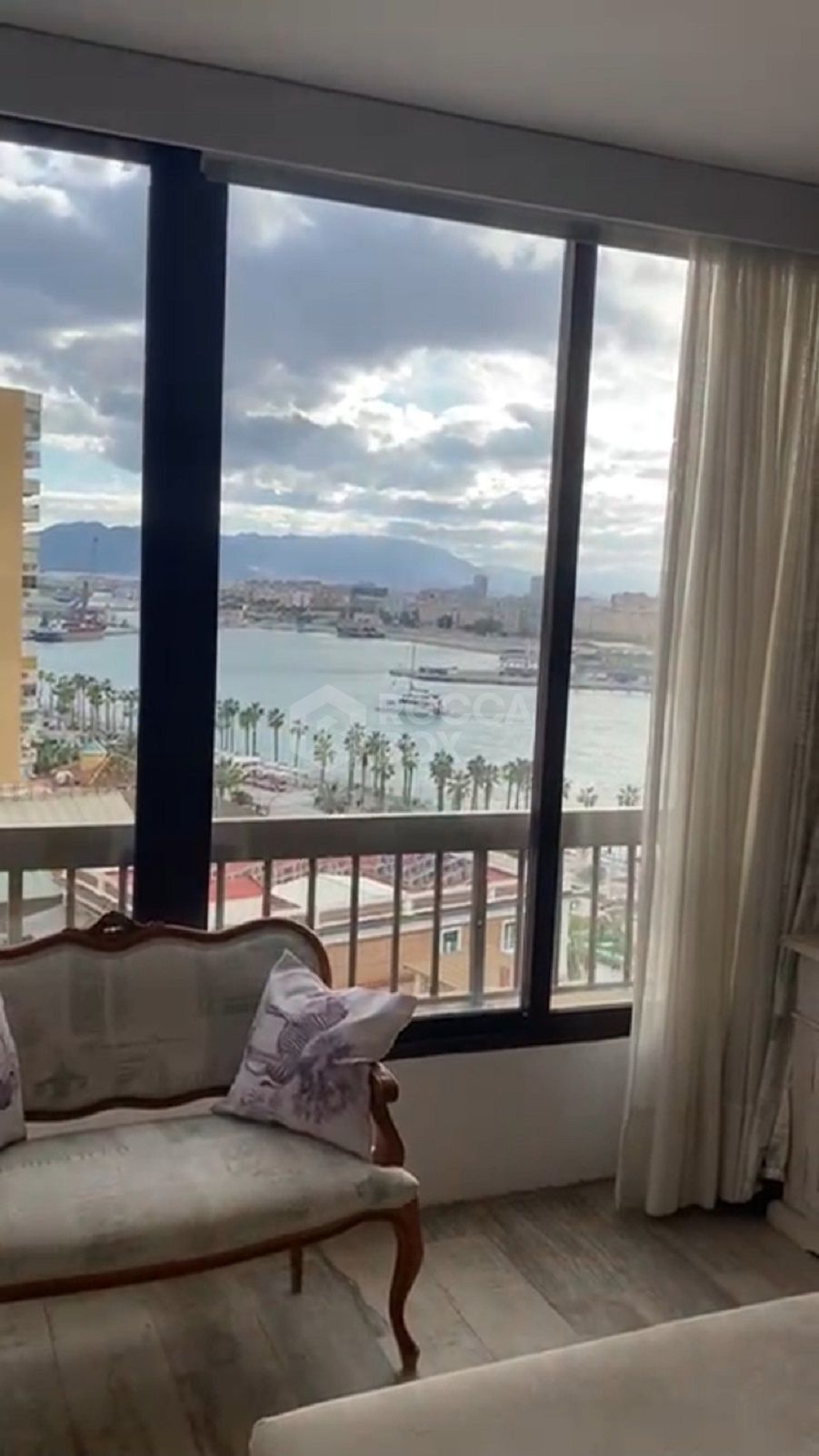 Apartment for sale in La Malagueta - La Caleta, Malaga