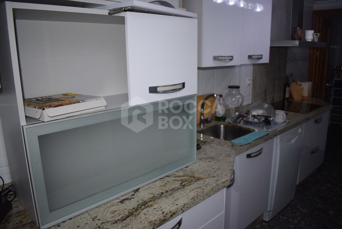 Town House for sale in La Goleta - San Felipe Neri, Malaga