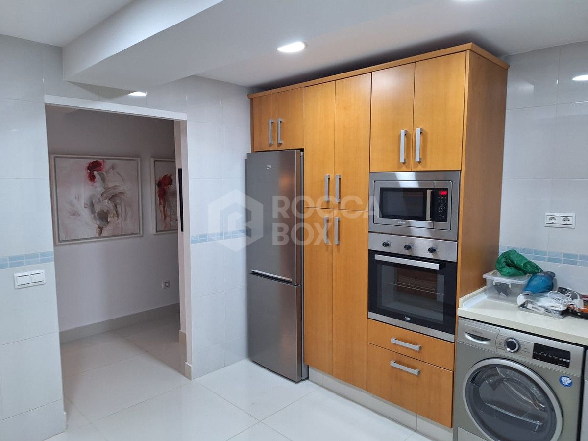 Apartment for sale in Ensanche Centro - Puerto, Malaga