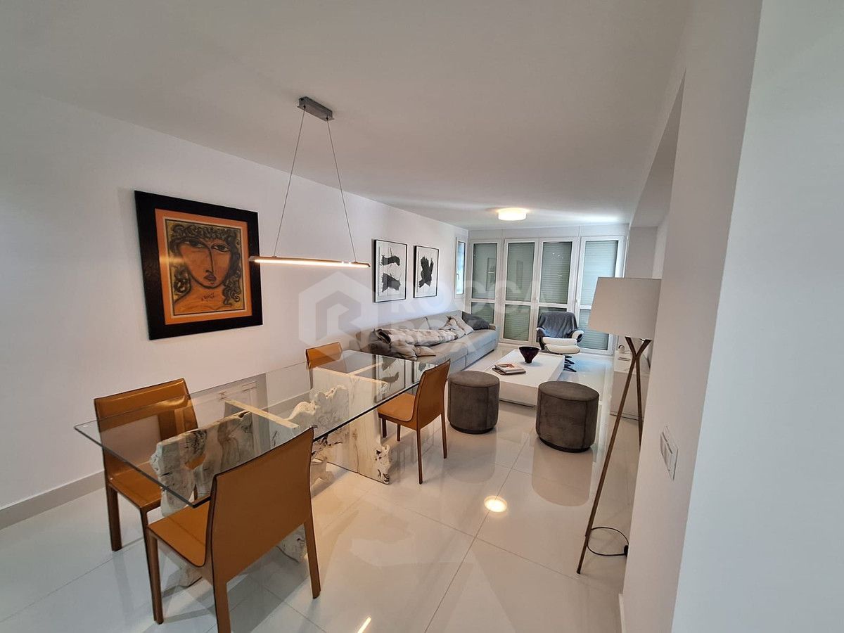 Apartment for sale in Ensanche Centro - Puerto, Malaga