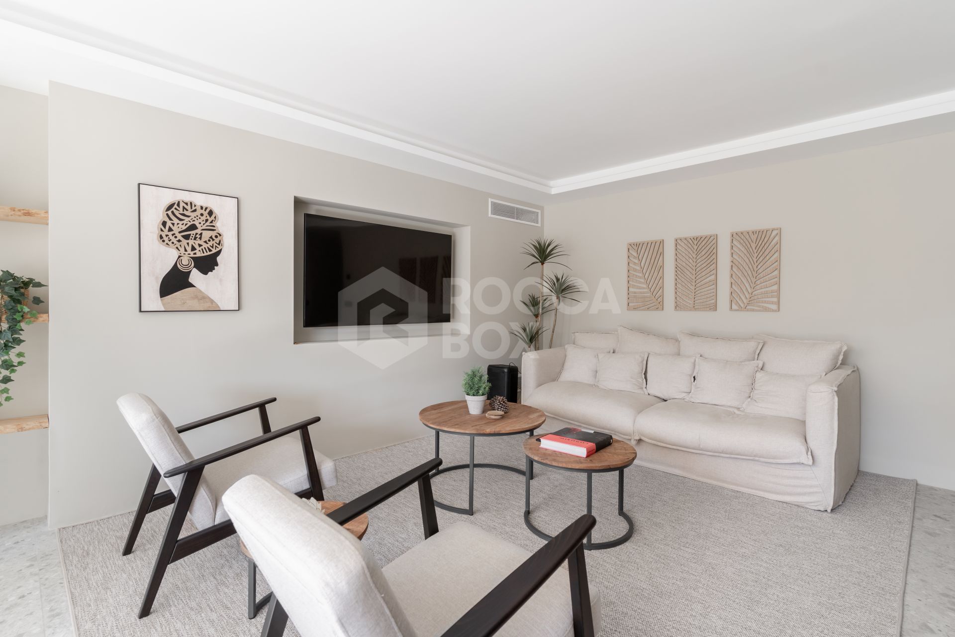 Marbella Penthouse - Private Rooftop Pool & La Concha Views