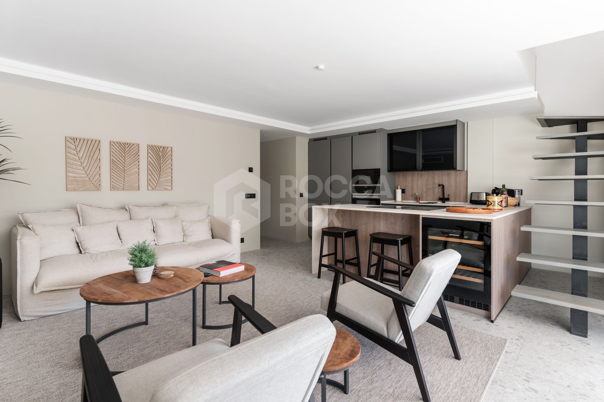 Marbella Penthouse - Private Rooftop Pool & La Concha Views