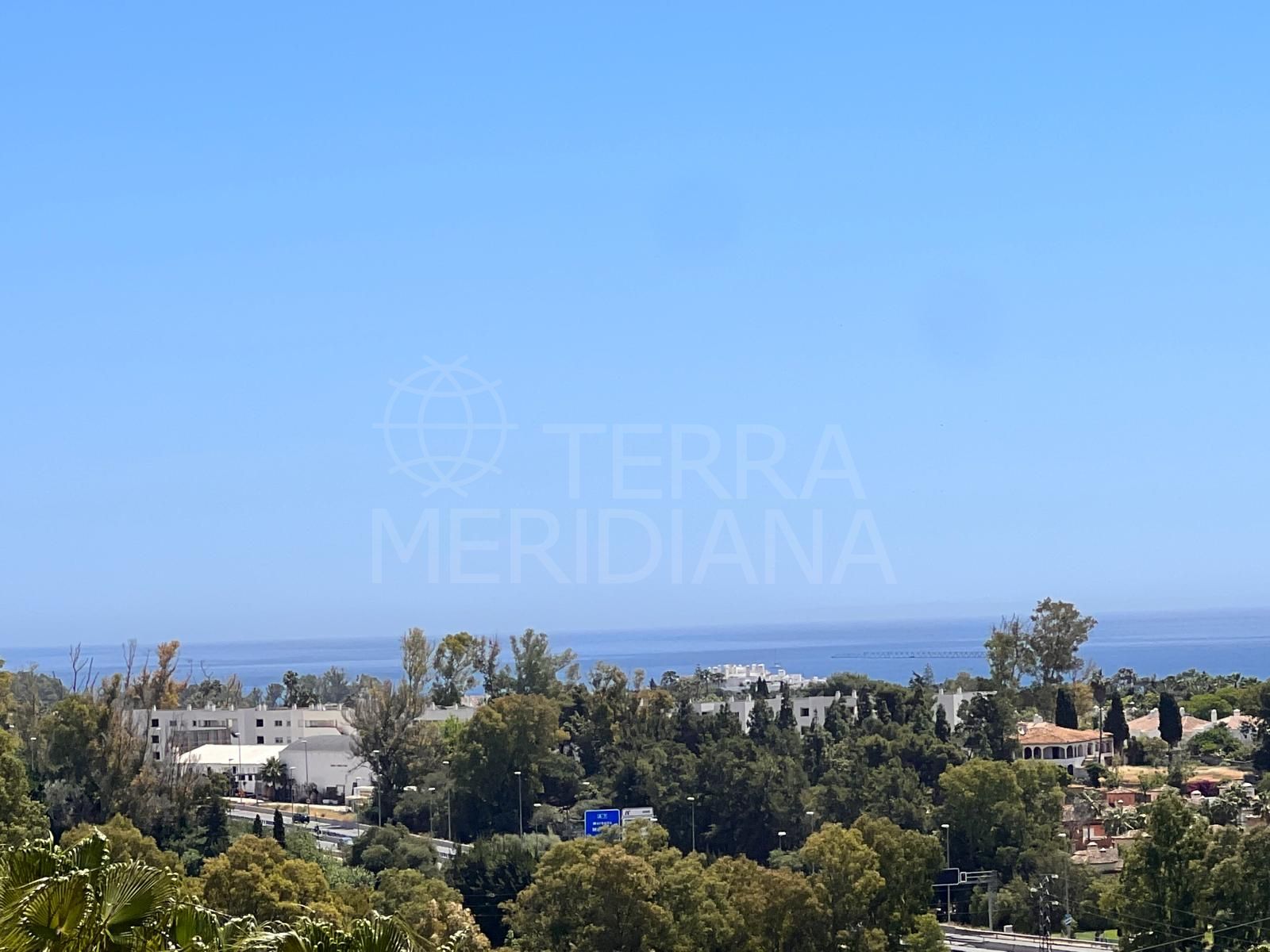 Penthouse in Atalaya, Estepona