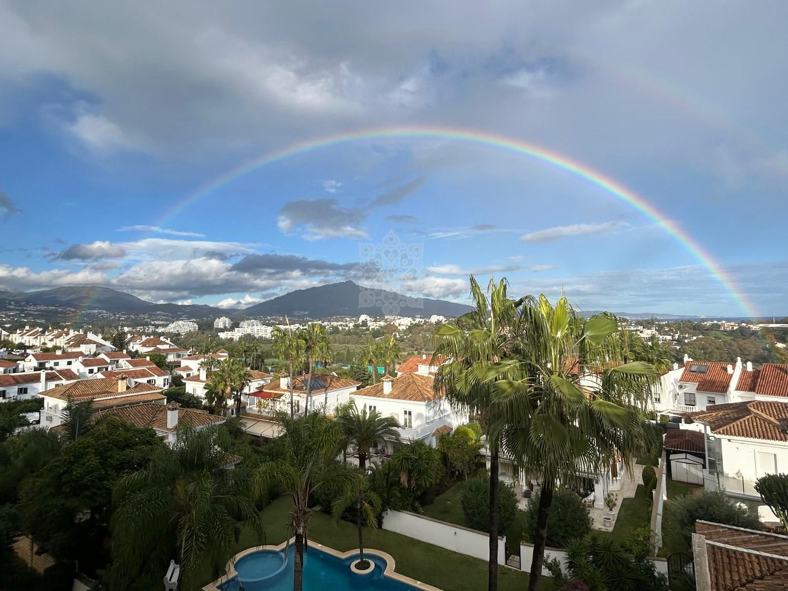 Penthouse in Atalaya, Estepona