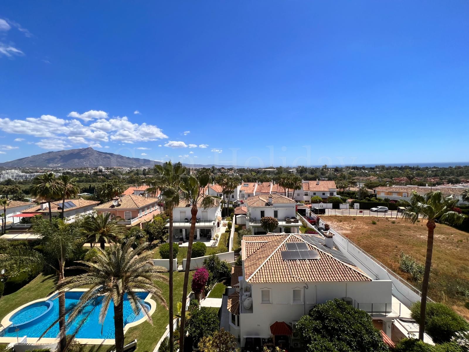 Penthouse in Atalaya, Estepona