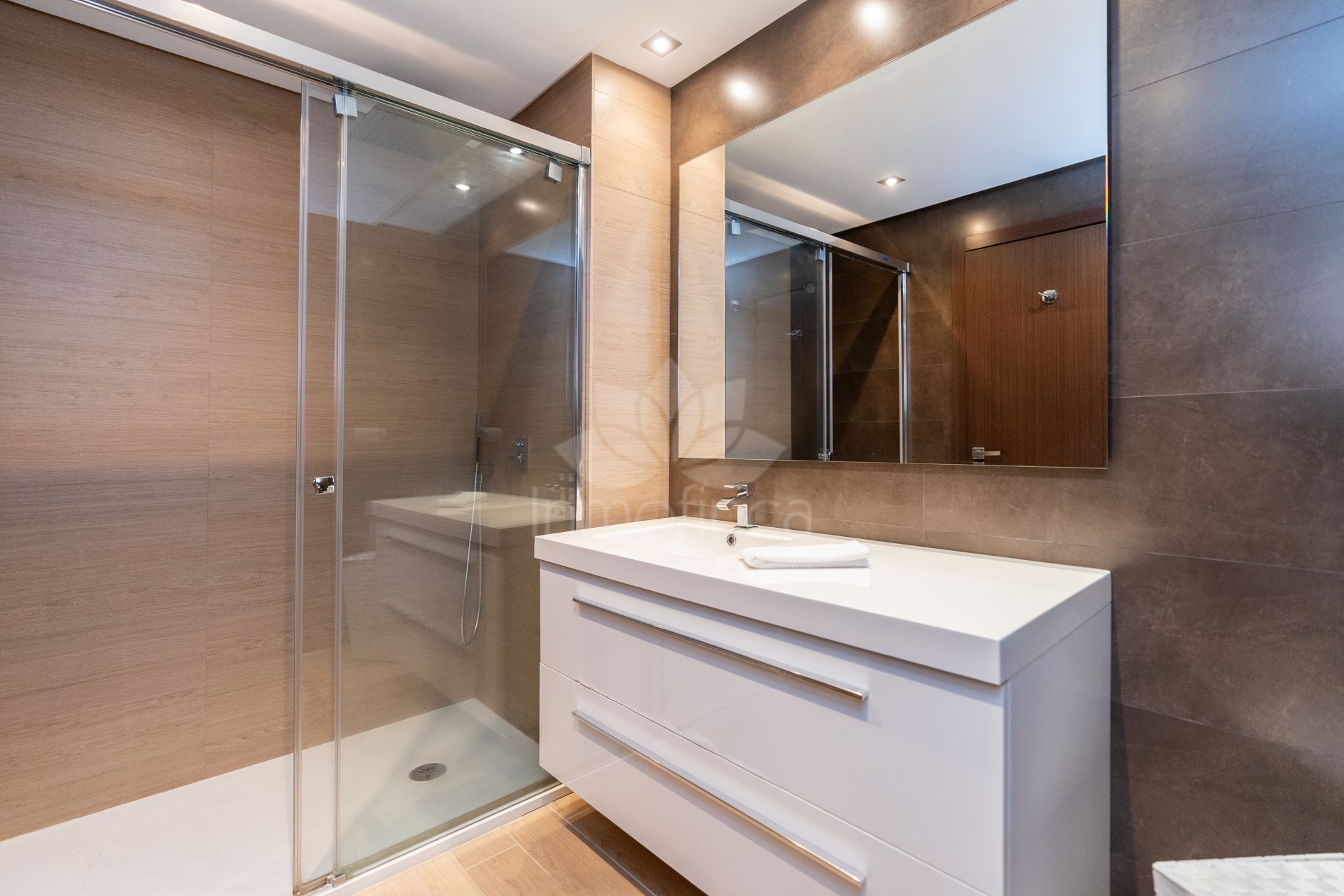 Ground Floor Apartment in Los Arqueros, Benahavis