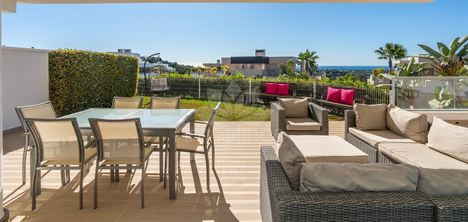 Ground Floor Apartment in Los Arqueros, Benahavis