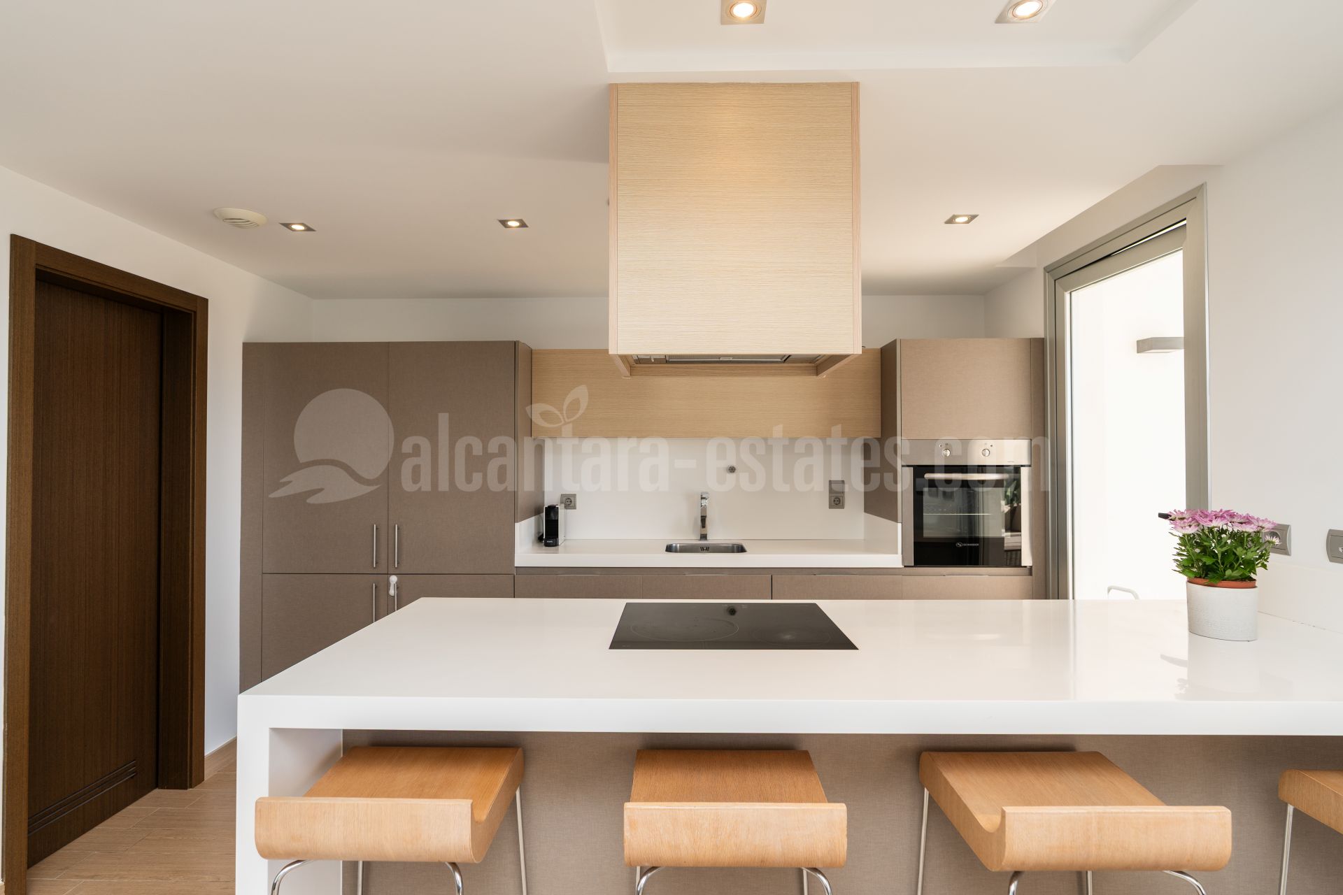 Ground Floor Apartment in Los Arqueros, Benahavis