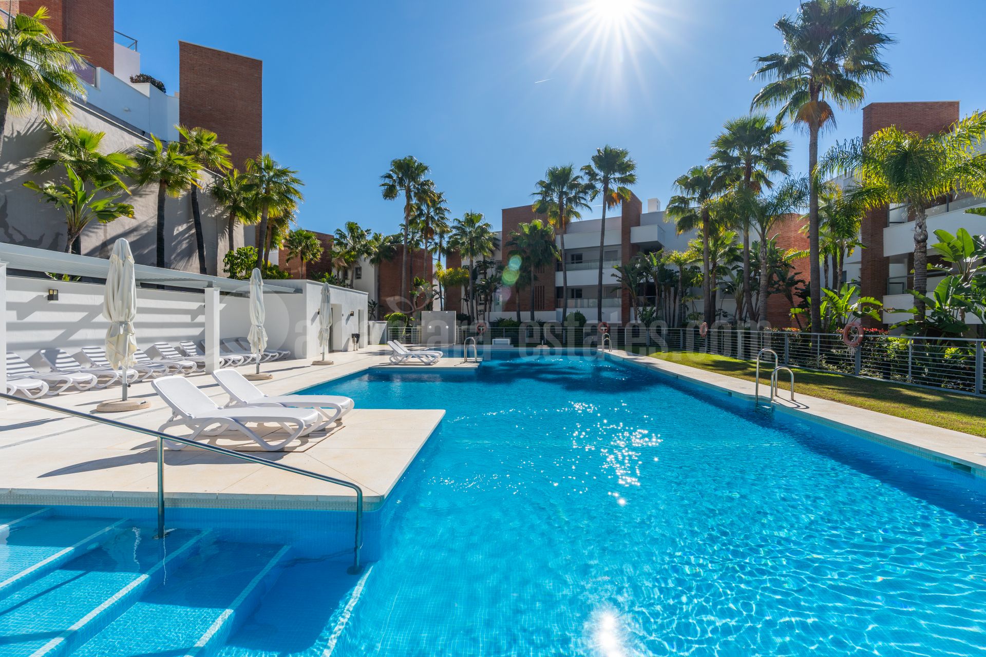 Ground Floor Apartment in Los Arqueros, Benahavis