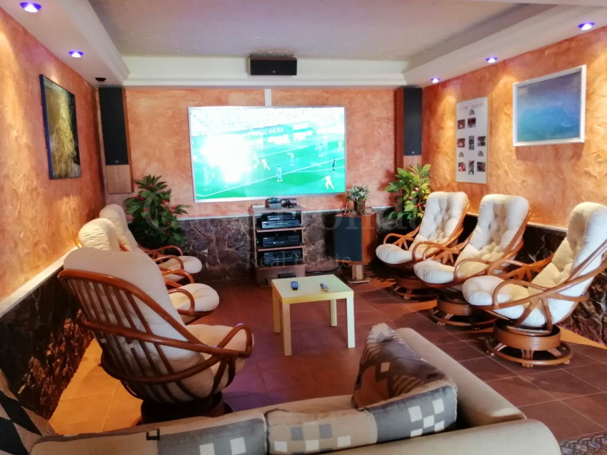 Villa in Benalmadena