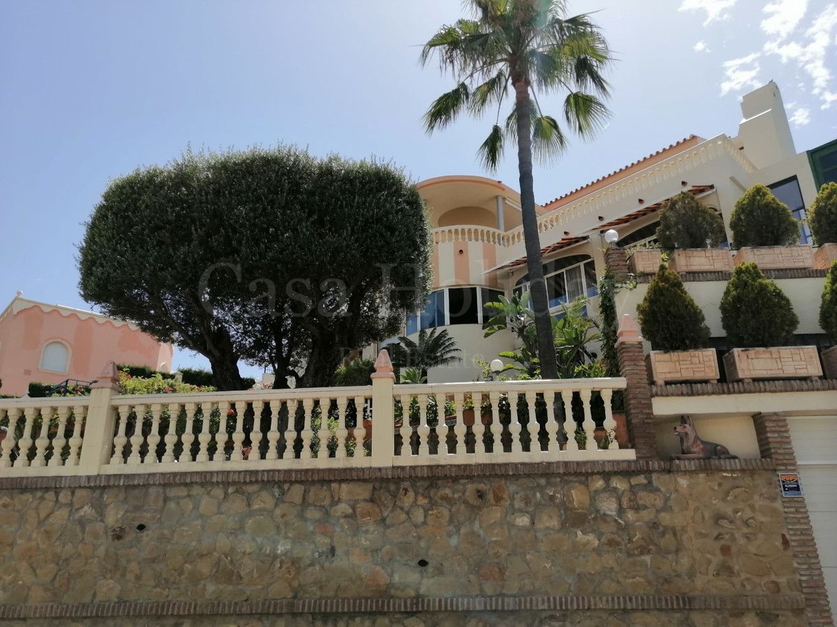 Villa in Benalmadena