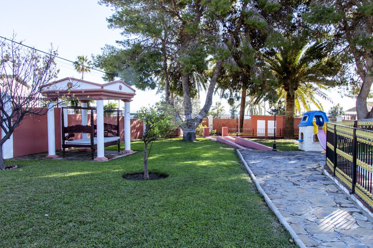 Villa in Estepona