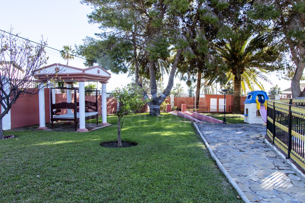 Villa in Estepona