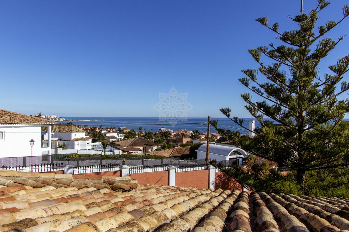 Villa in Estepona