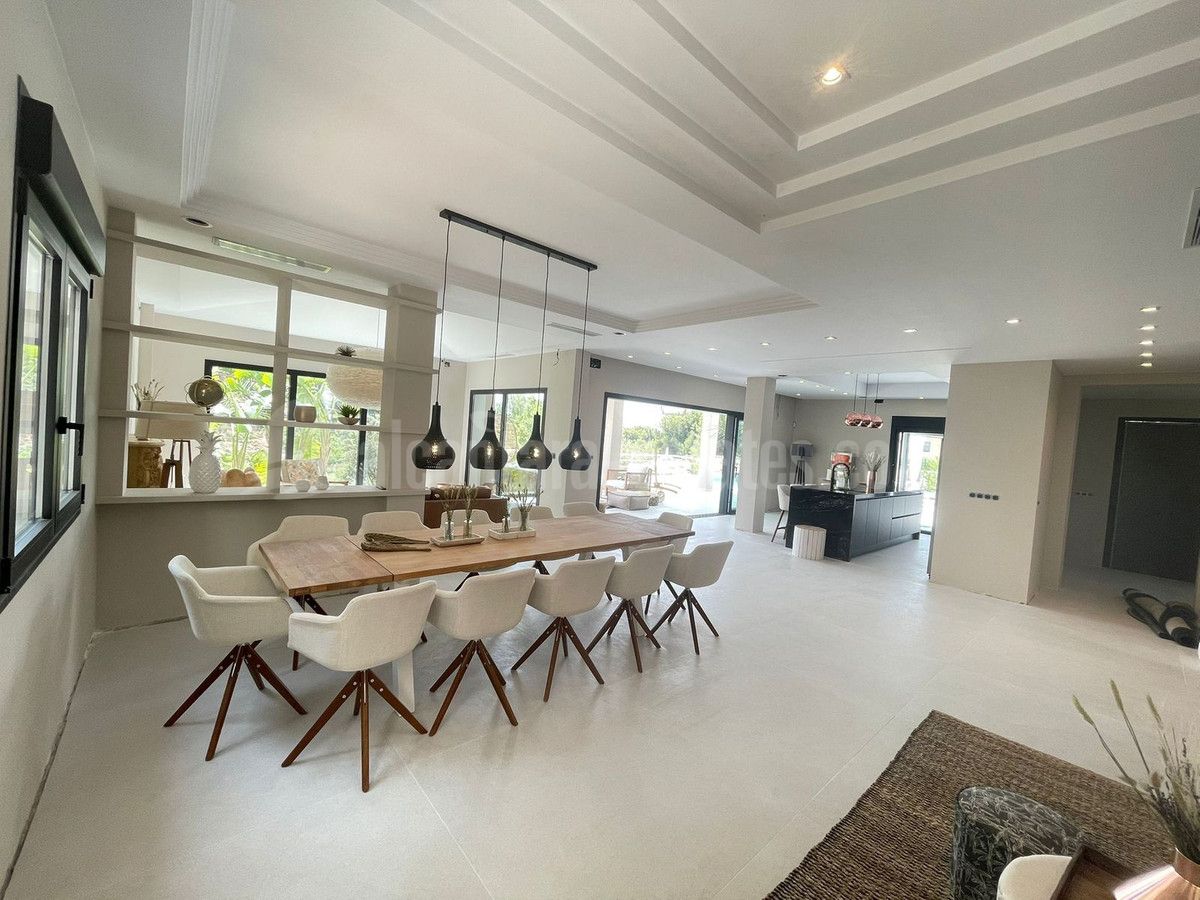 Villa in Elviria, Marbella