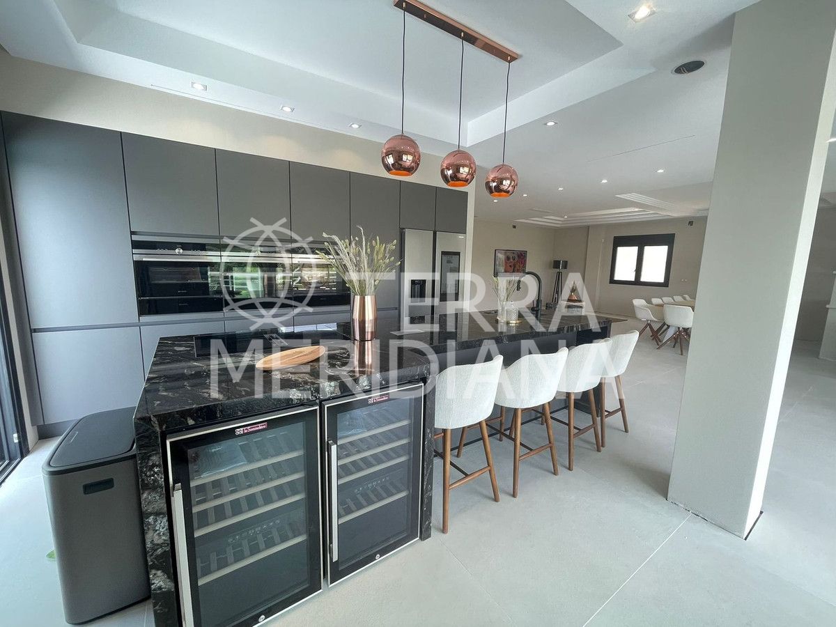 Villa in Elviria, Marbella