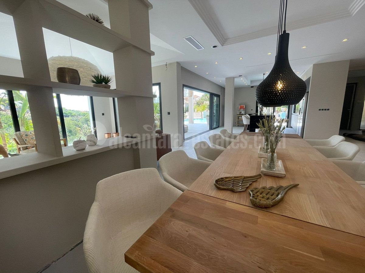 Villa in Elviria, Marbella