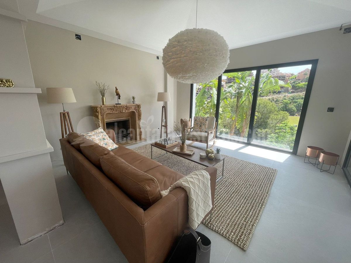 Villa in Elviria, Marbella