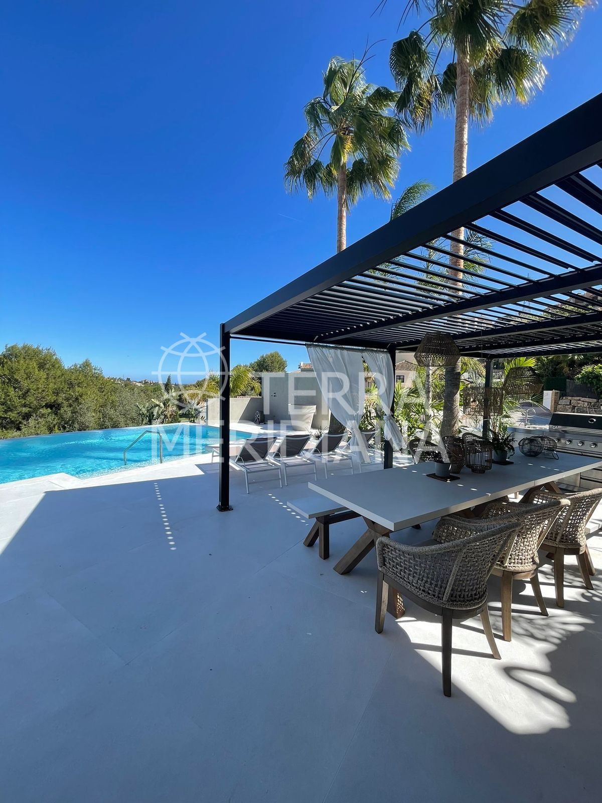 Villa in Elviria, Marbella
